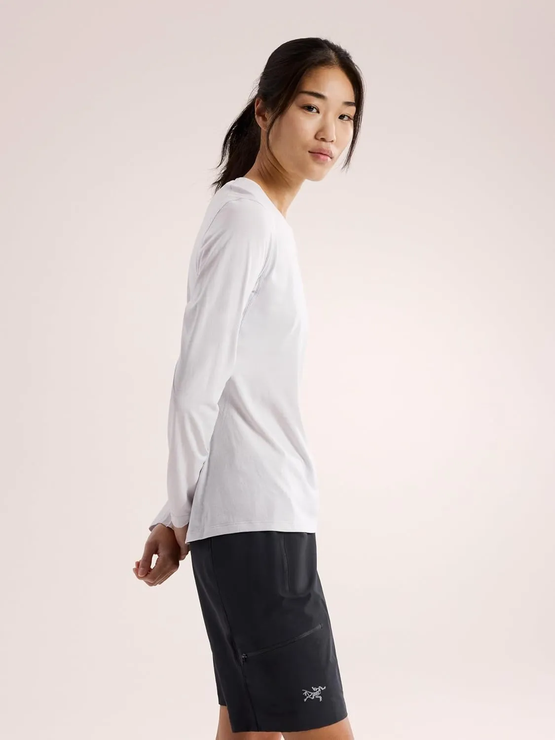 Arc'teryx Taema Crew Neck Long Sleeve Shirts for Women | Quick Dry Long Sleeve Workout Shirts - Hiking Running Fitness Tops