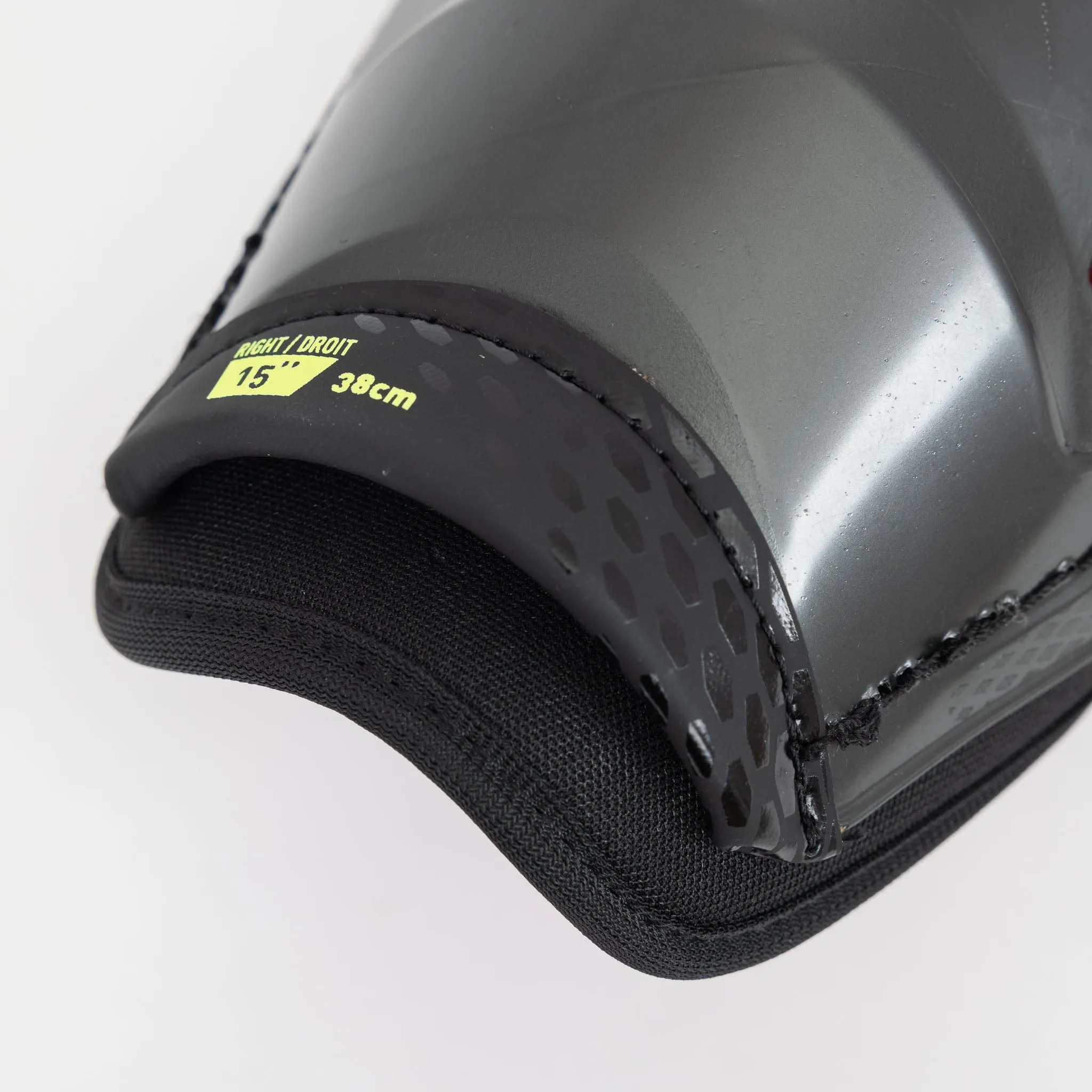 Bauer Vapor Velocity Intermediate Hockey Shin Guards