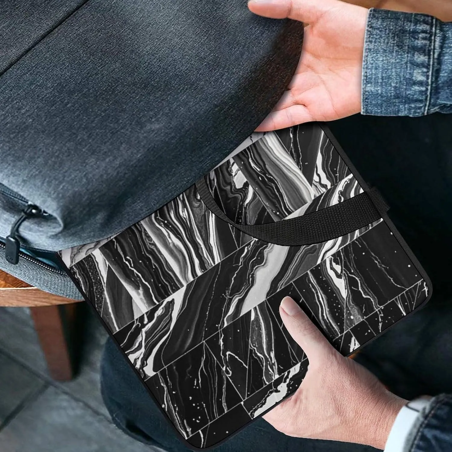 Black Marble Laptop Bag Durable Laptop Sleeve Water-Resistant Notebook Bag for Computer Or Tablet