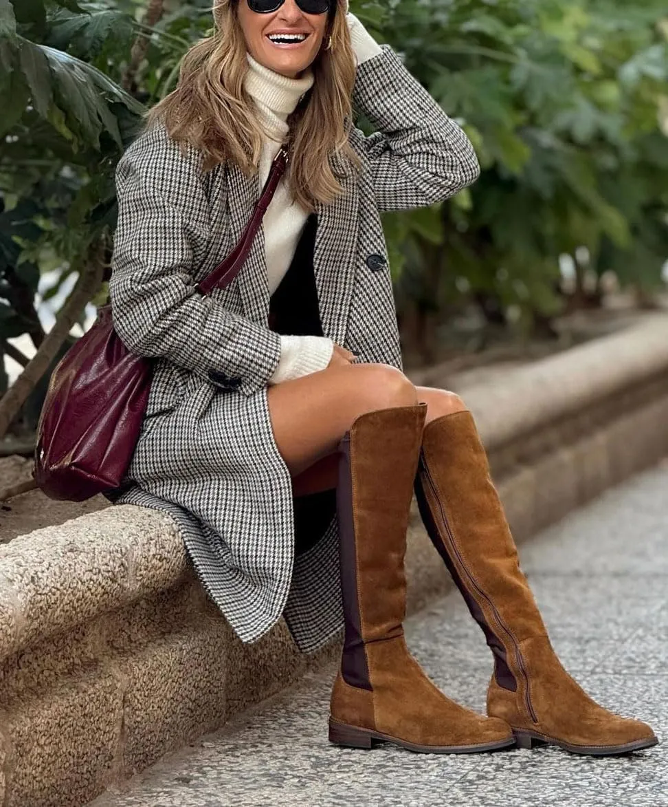 chouyatou Women's Elegant Plaid Long Wool Coat Double Breasted Lapel Wool Blend Trench Pea Coat with Pockets
