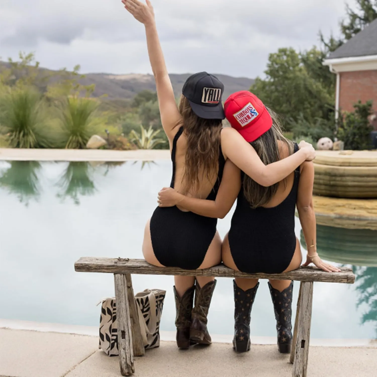 Friday Feelin' Trucker Hat Women Men Baseball Caps American Baseball Hats Womens USA Trucker Hats All Season - One Size