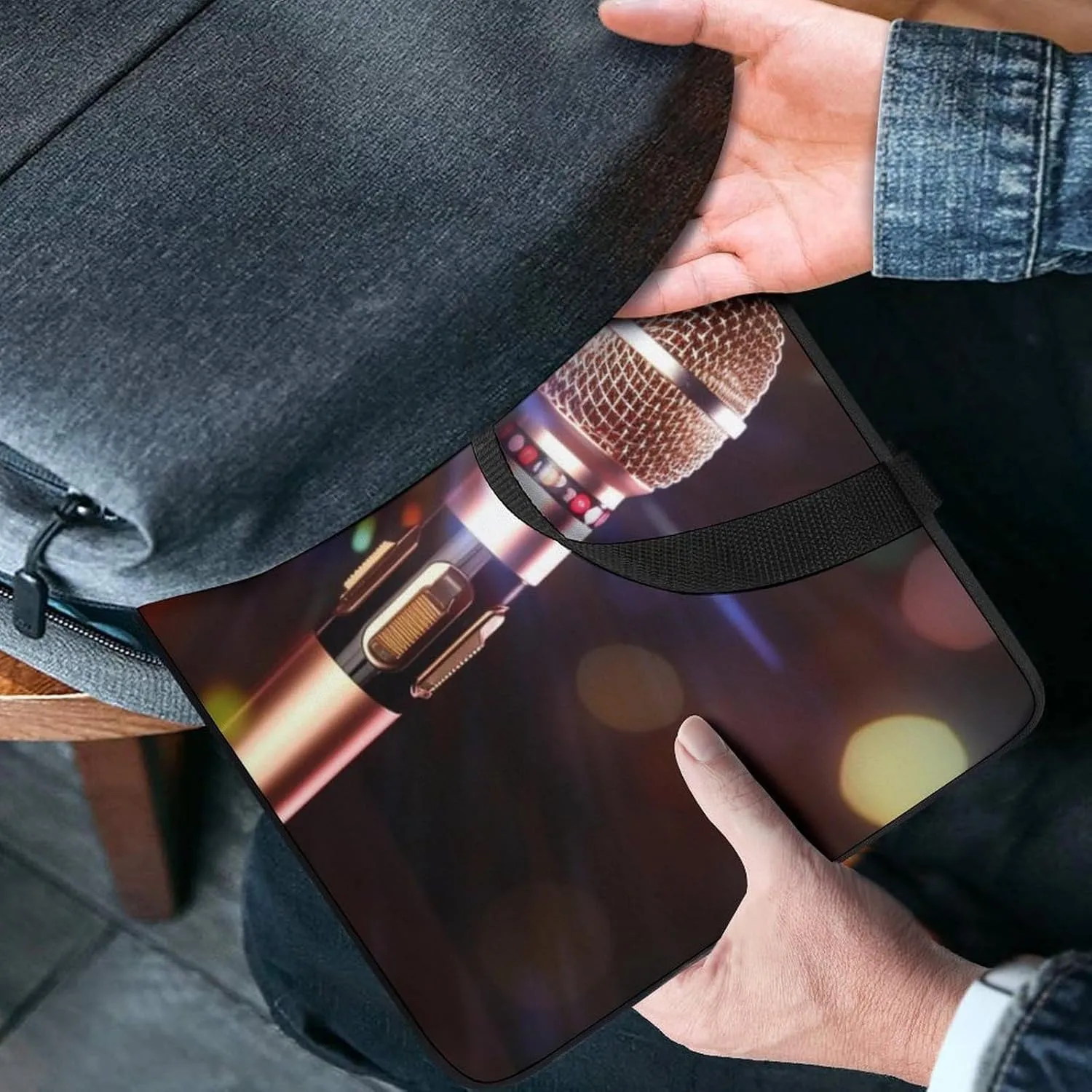 Karaoke Microphone Laptop Bag Durable Laptop Sleeve Water-Resistant Notebook Bag for Computer Or Tablet