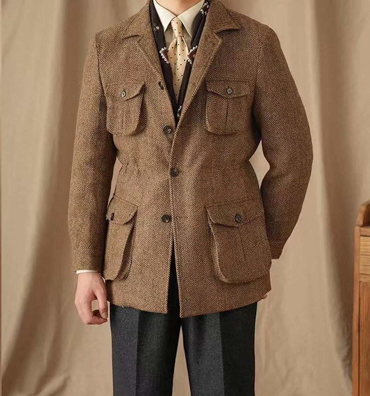 Men's Herringbone Tweed Blazer Vintage Sport Coats Three Button Wool Blend Formal Coat with Four Pockets