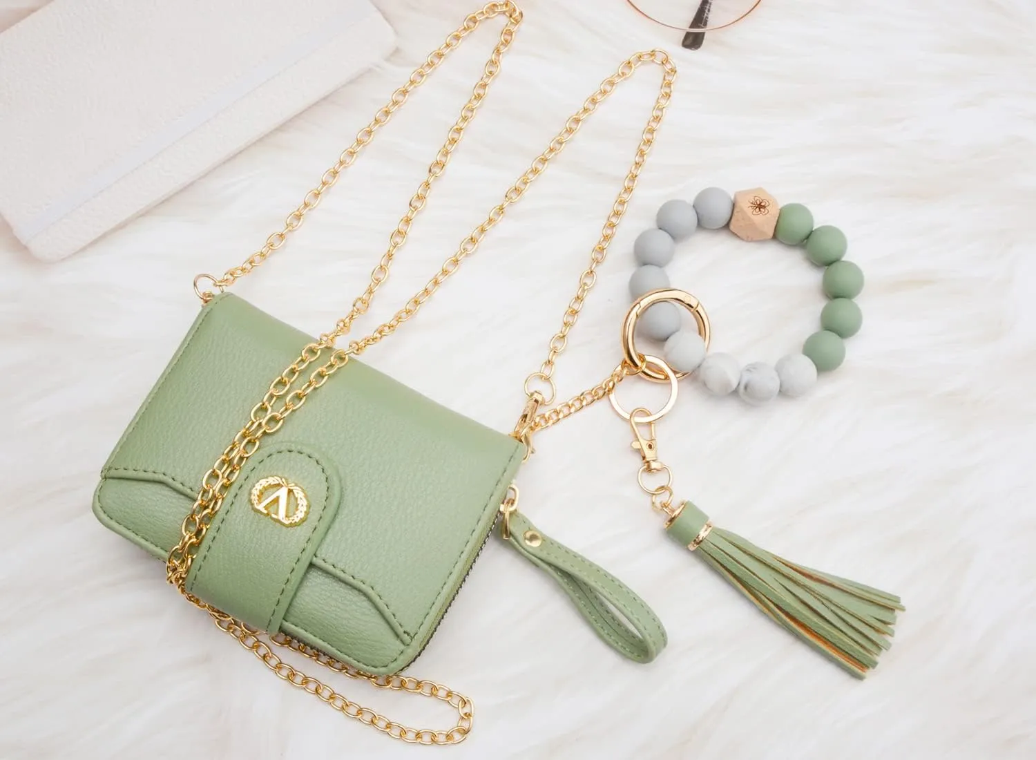 Multi-Purpose Wallet High Capacity Card Holder Zipper Coin Purse with Wristlet Bracelet Keychain Silicone Beaded Bangle Key Ring