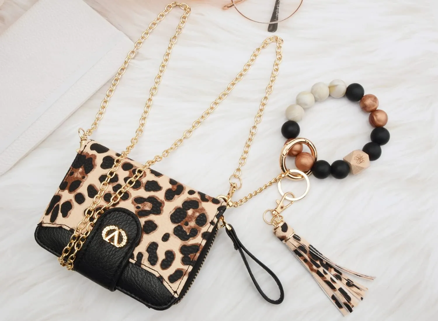Multi-Purpose Wallet High Capacity Card Holder Zipper Coin Purse with Wristlet Bracelet Keychain Silicone Beaded Bangle Key Ring