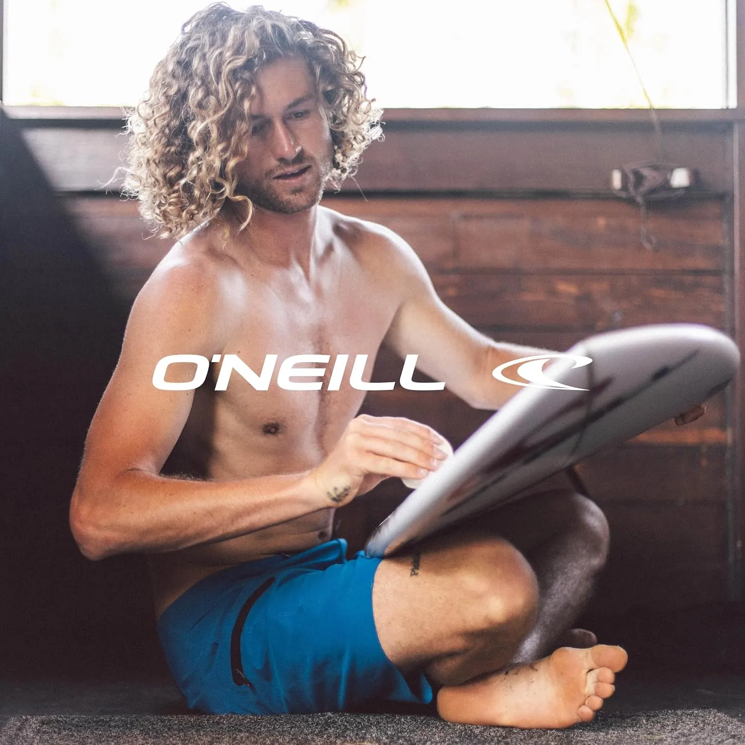 O'NEILL Men's 18 Inch Side Stripe Boardshorts - Quick Dry Swim Trunks for Men with Stretch Fabric and Pockets