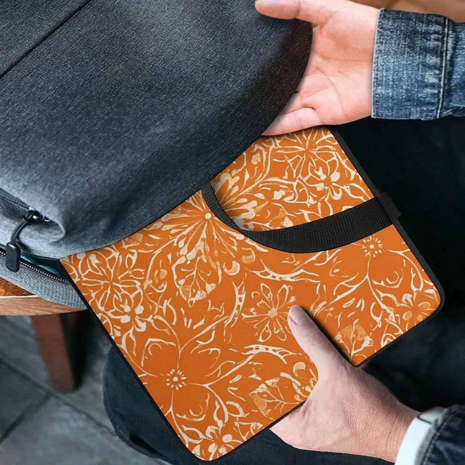 Orange Pattern Laptop Bag Durable Laptop Sleeve Water-Resistant Notebook Bag for Computer Or Tablet
