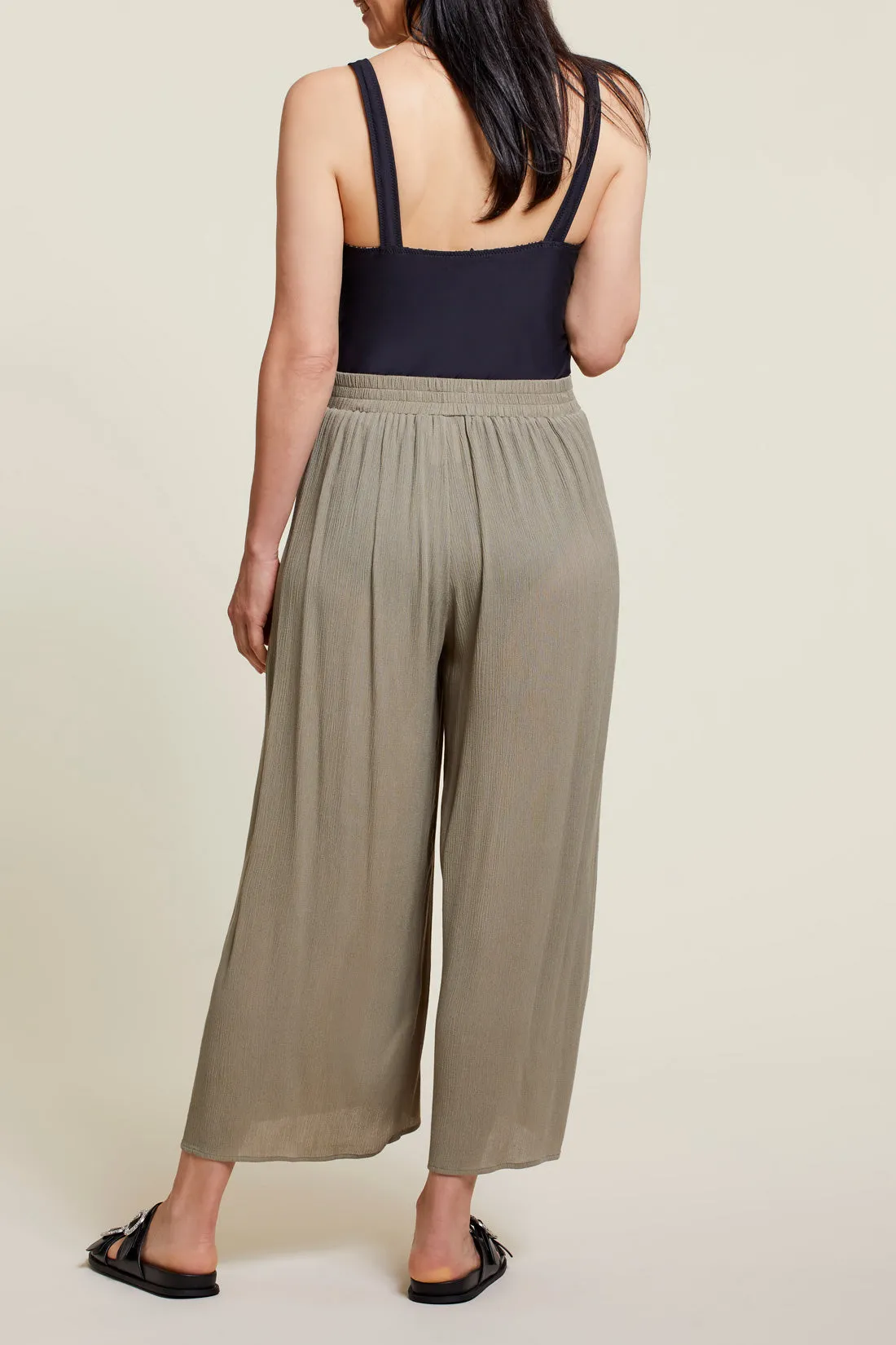 Pull-On Cover-Up Capri