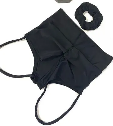 Twerk high waisted shorts with back garters