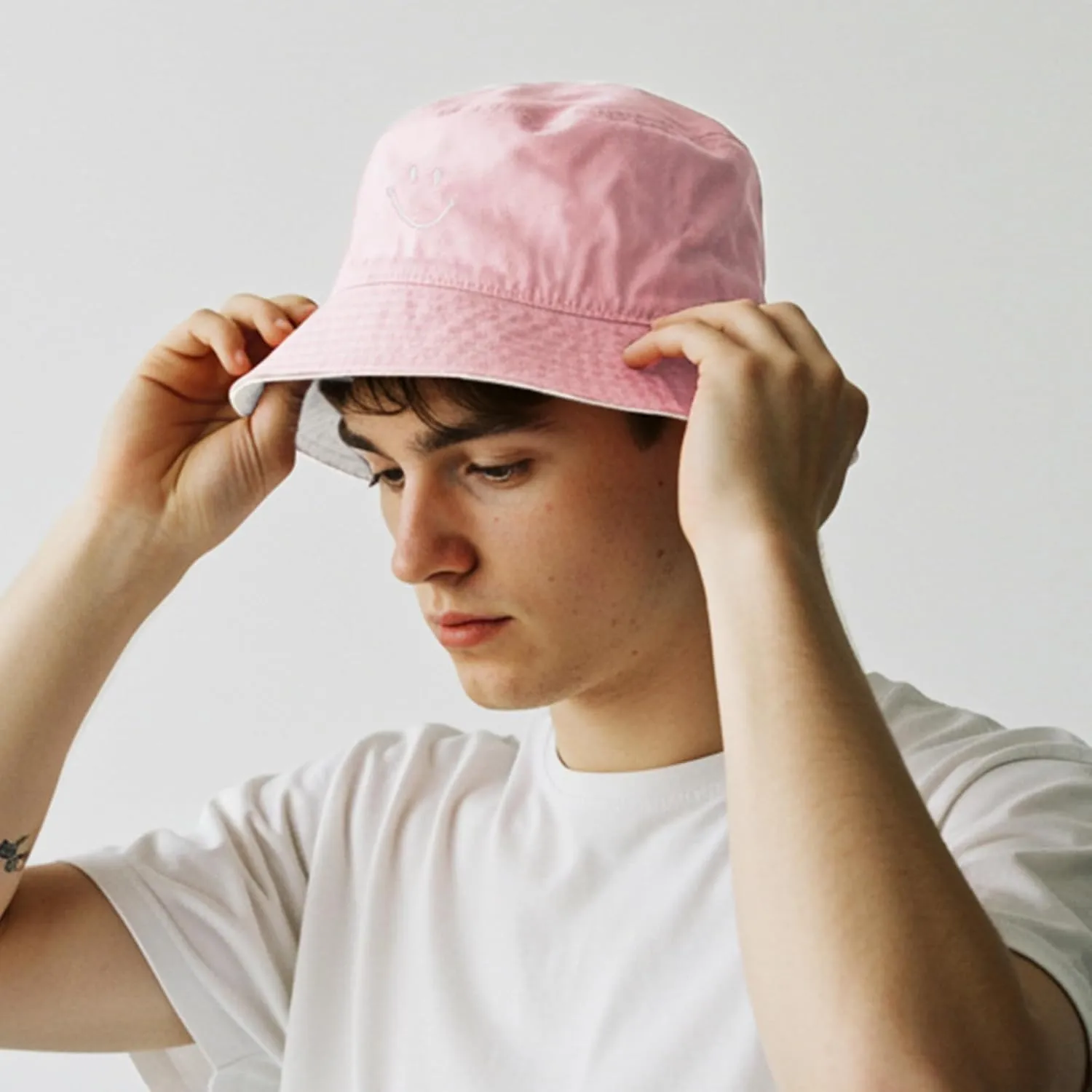 Unisex Bucket Hats Beach Summer Sun Hat with UV Protection for Women Men SmileyWorld