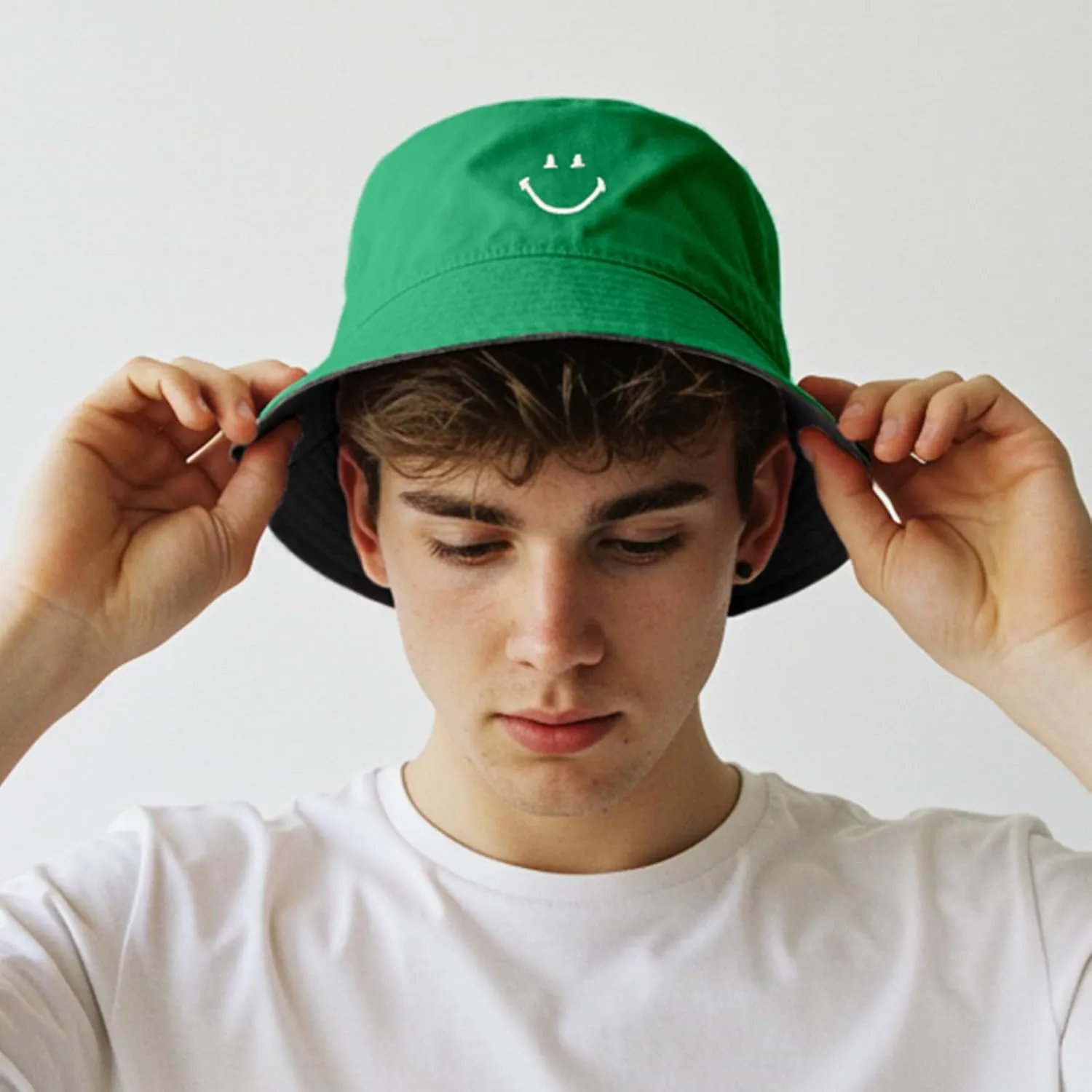 Unisex Bucket Hats Beach Summer Sun Hat with UV Protection for Women Men SmileyWorld