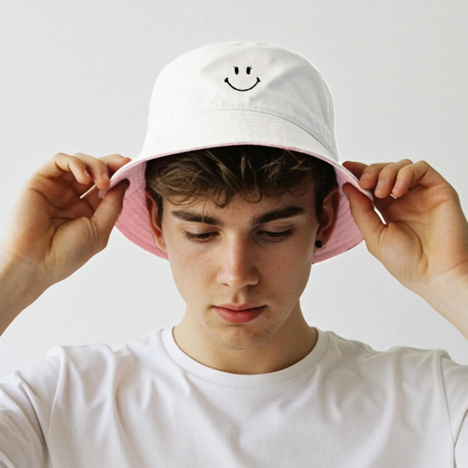 Unisex Bucket Hats Beach Summer Sun Hat with UV Protection for Women Men SmileyWorld