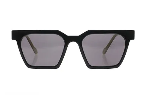 Useage - Black