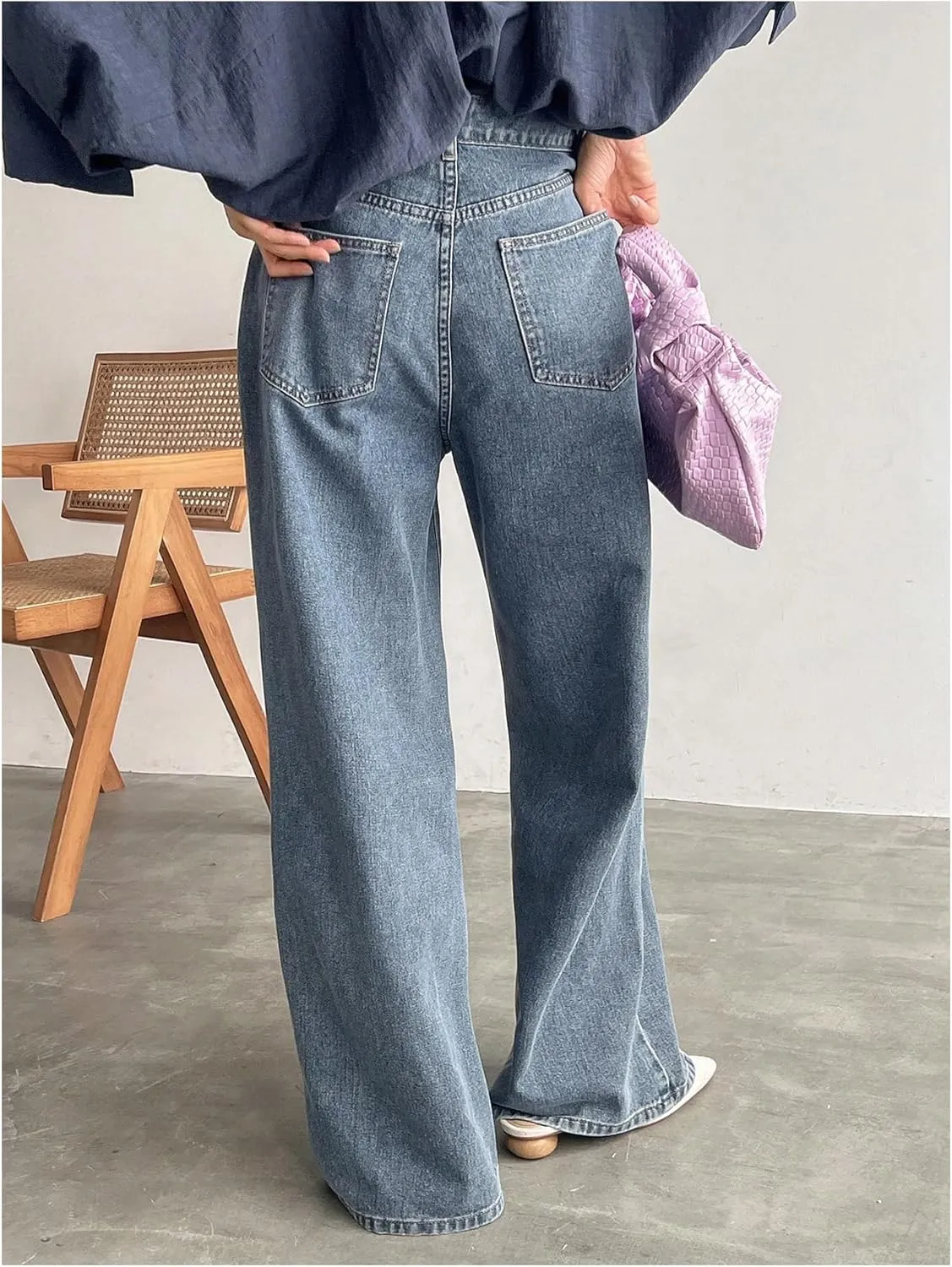 WDIRARA Women's Straight Leg Baggy Jeans Cross Waistband Mid Rise Denim Pants with Pockets