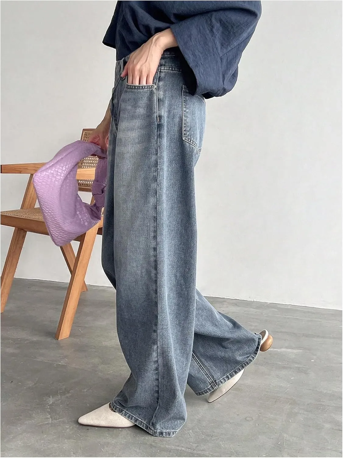 WDIRARA Women's Straight Leg Baggy Jeans Cross Waistband Mid Rise Denim Pants with Pockets