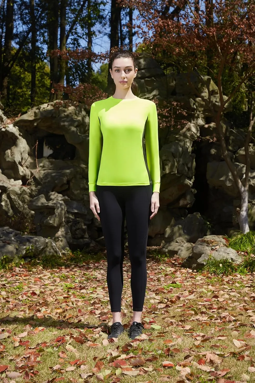 Women's 2-Tone Side Blocked Long Sleeve Crew Neck Slim Fit Active Stretch Shirt