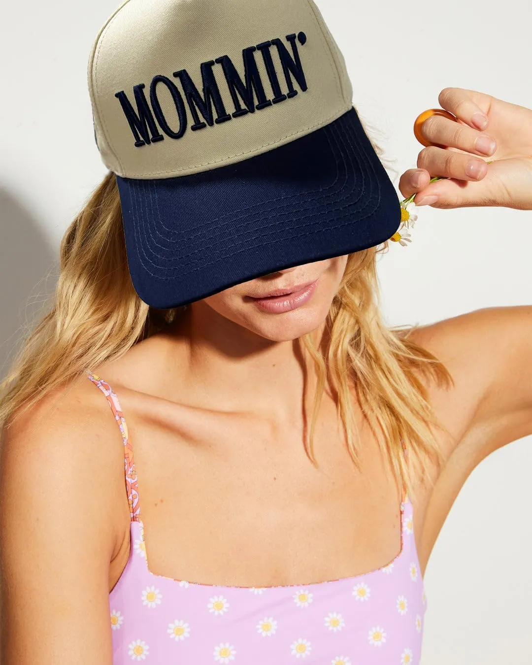 Womens Baseball Caps Casual Mommin Embroidery Letters Trucker Hat Adjustable Ponytail Baseball Hat for Streetwear