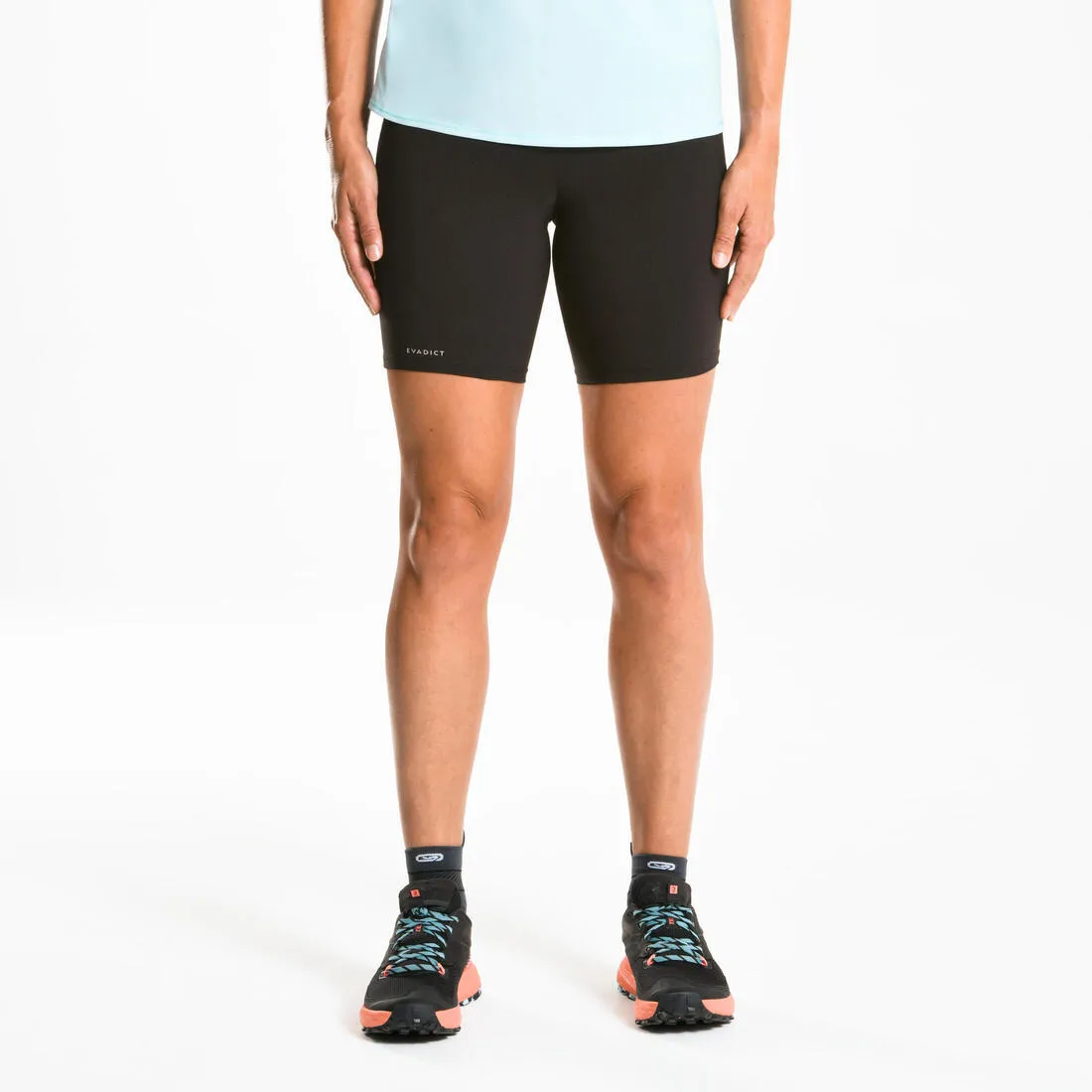 WOMEN'S TRAIL RUNNING EMBOSS TIGHT SHORTS - BLACK/BRONZE