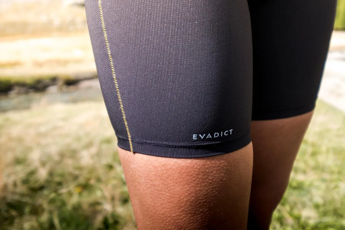 WOMEN'S TRAIL RUNNING EMBOSS TIGHT SHORTS - BLACK/BRONZE