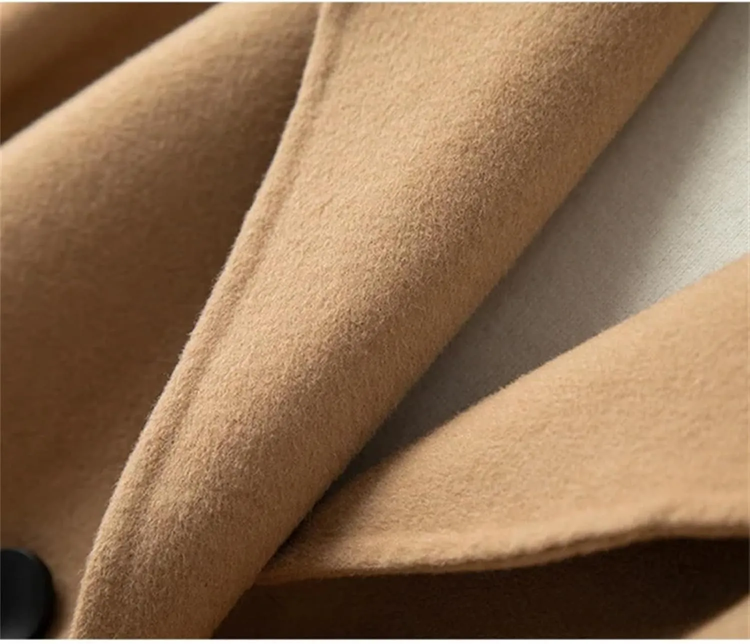 Women's Woolen Coat Turn-Down Collar Short Wool Coat For Female Thicken Trench Coat With Pockets