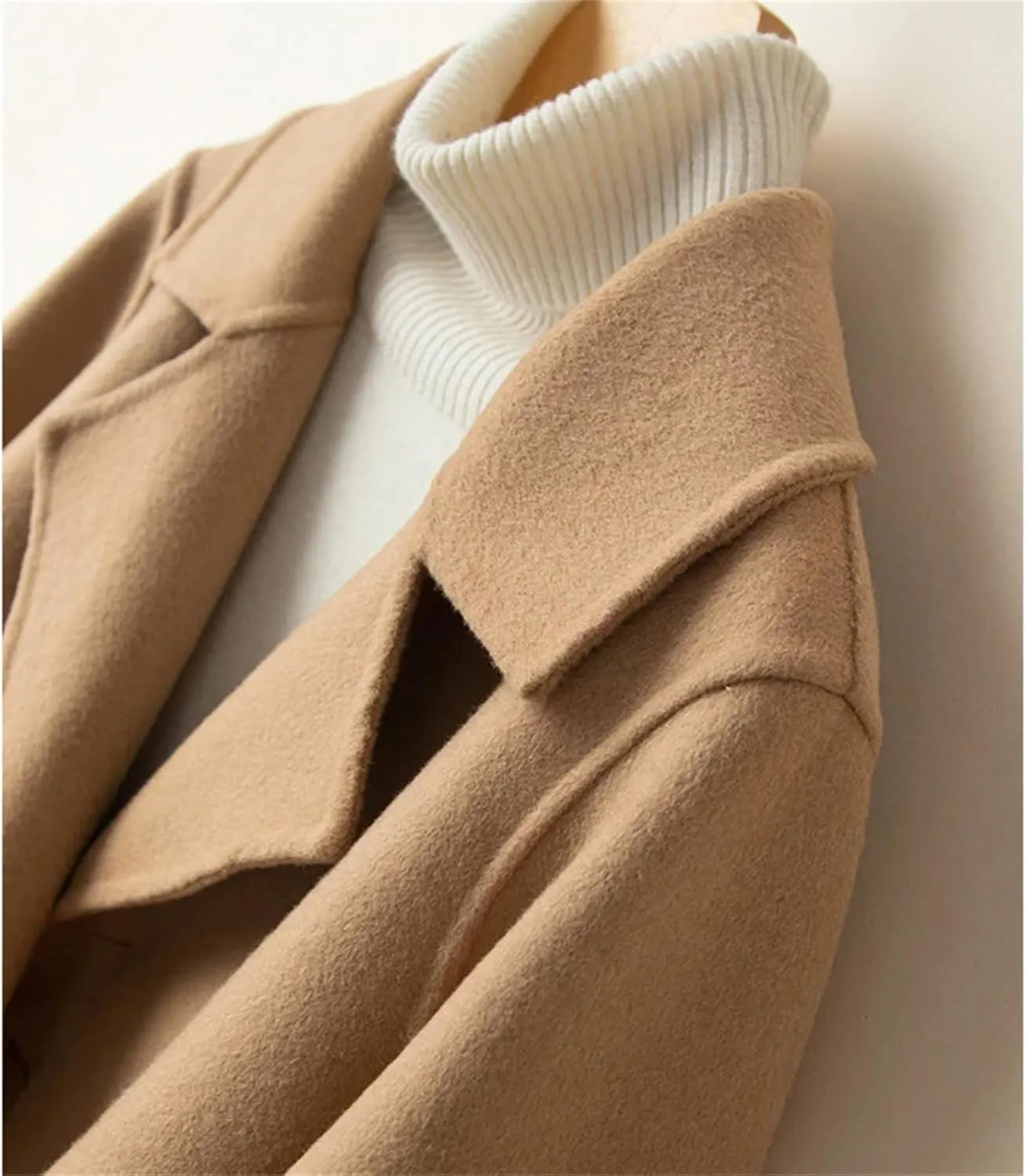 Women's Woolen Coat Turn-Down Collar Short Wool Coat For Female Thicken Trench Coat With Pockets