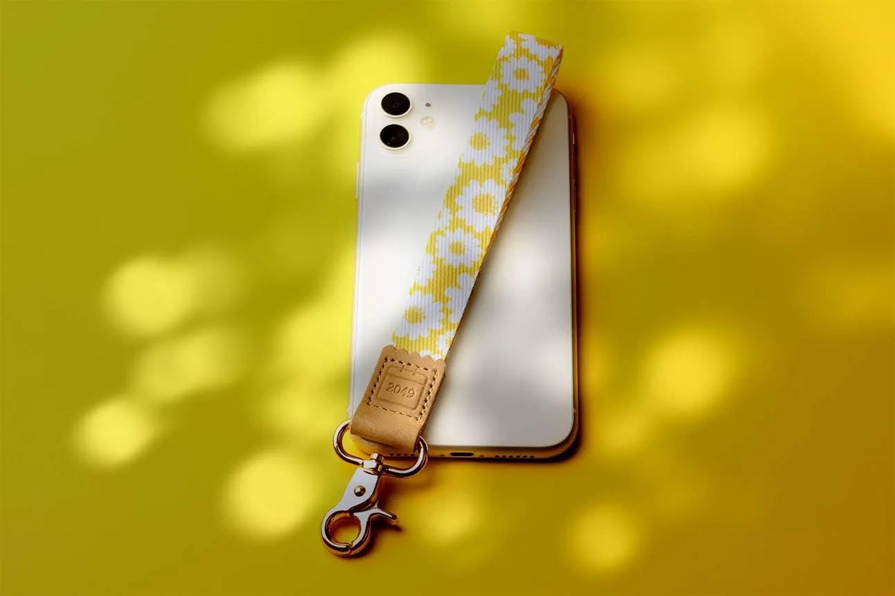 Yellow Floral Car Key Chain Wristlet for Women, Wrist Keychain Strap Womens Lanyard for Keys (Plumeria)